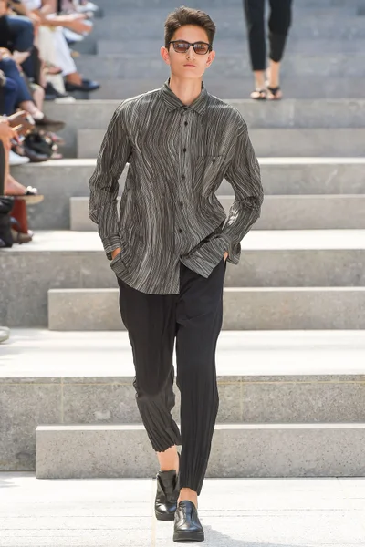 Look 31